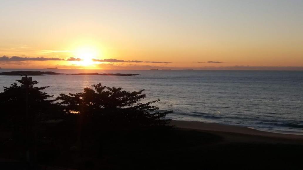 Yellow Da Costa *