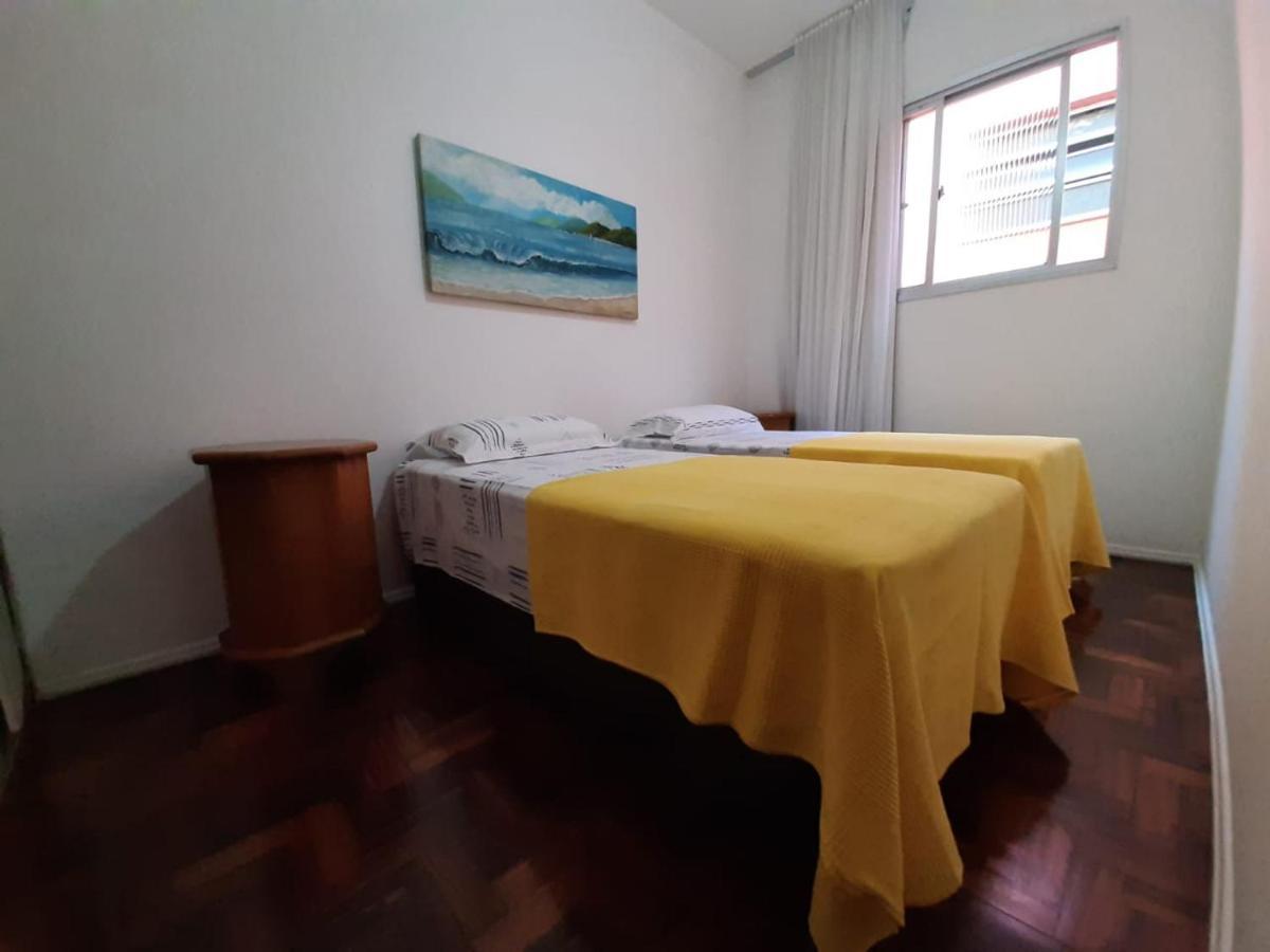 Yellow Da Costa Hostel